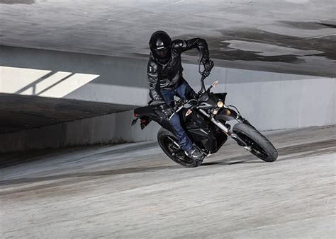 At its core is the highest power and energy density battery in the ev industry. Review Price Specs 2017 Zero FXS Electric Motorcycle ...