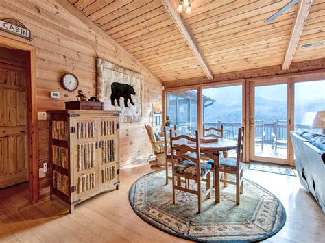 Our cabins feature plush living rooms, gourmet kitchens, hot tubs and one or more porches. Resting Bears Cabin in Gatlinburg w/ 3 BR (Sleeps8)