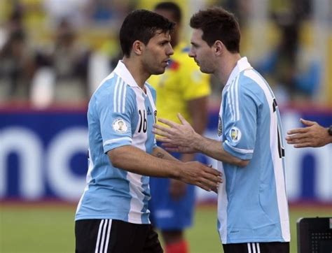 A argentina não conseguiu encerrar o jejum de títulos que dura 26 anos, mas deixa a copa américa muito mais fortalecida do que a reformulação da seleção também parece que mexeu com messi. Atacante da seleção argentina brinca sobre Messi: "sonha ...