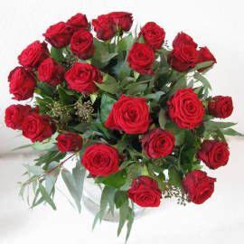Same day, birthday, sympathy, romance, get well, congratulations Blumenstrauß 2 rote Rosen … | Roter rosenstrauß ...