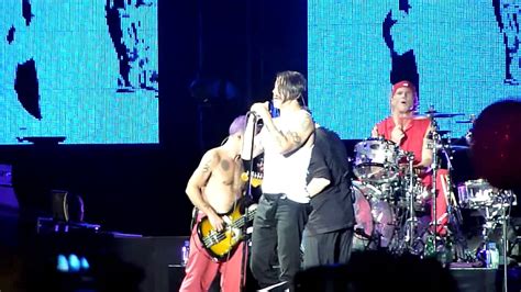 Red Hot Chili Peppers Under The Bridge Bogota 11 De Septiembre De