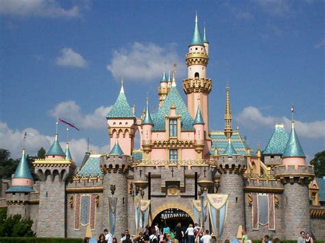 50 Disneyland Castle Wallpapers Wallpapersafari