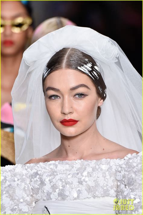 Gigi Hadid Rocks A Wedding Dress During Moschino Show Photo 1261515