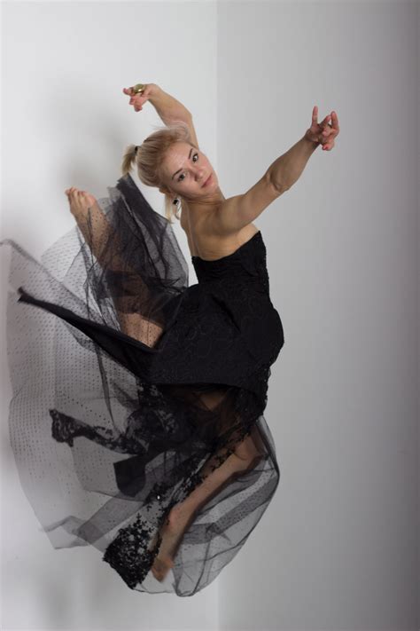 무료 이미지 소녀 팔 발레 공연 예술 미술 스포츠 다리 아름다움 사진 촬영 현대 무용 콘서트 댄스