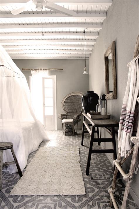 Old grunge wall of an old house with remainings of color. Bohemian Chic in Greek Style - KMP Furniture Blog