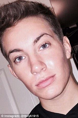 Transgender Man Shares Revealing Before And After Images Daily Mail