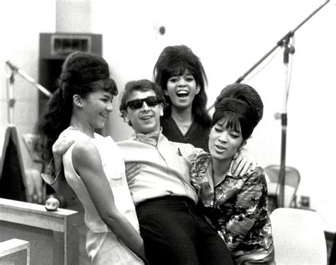 Phil Spector W The Ronettes Gold Star Studios 8x10 Publicity Photo