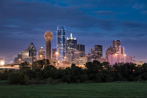 The world famous football team, the dallas cowboys, where people bleed blue, silver and white hail from. Buy Bus Tickets To + From Dallas, TX | Bus Tickets Online
