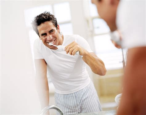 How to brush teeth with braces with electric toothbrush. Toothbrushes Different Benefits - PRETEND Magazine
