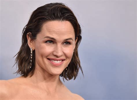 Does Jennifer Garner Have Something to Tell Us? | Flipboard