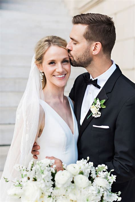 This Chic Black And White Wedding Is A Timeless Classic