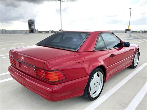 In order to stay in line with competition, the car received new head and taillights as well as a range of standard. 1998 Mercedes-Benz R129 SL500 RED | BENZTUNING