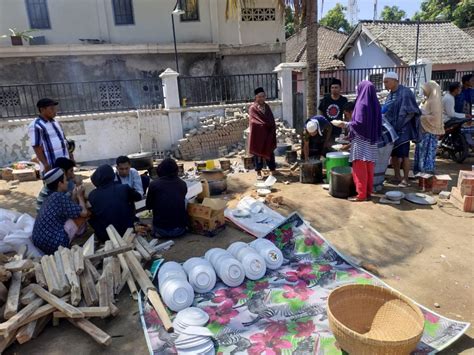 Peringatan bmkg untuk jawa barat bila 6 sesar ini aktif dan picu gempa bumi. Berita Foto: Situasi Terkini Pengungsi Gempa Lombok - Aliansi Masyarakat Adat Nusantara