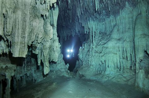 Explorers Venture Into An Underwater Sinkhole Cave In Mexicos Yucatan