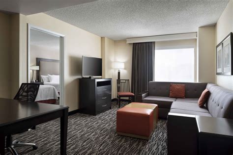 Replaced the mismatched bed and chests of drawers with a handsome new bedroom suite. Homewood Suites by Hilton ™ Anaheim - Main Gate Area ...