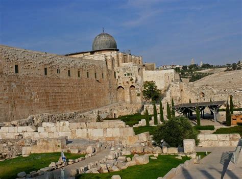 Der tempelplatz und die al aqsa moschee in jerusamel. Bild "Al Aqsa Moschee" zu Al Aqsa Moschee in Jerusalem