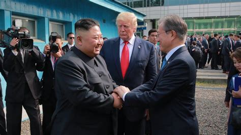 Trump In North Korea Kcna Hails Amazing Visit Bbc News