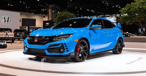 The reasonably priced si model. 2020 Honda Civic Type R's upgrades add $695 to its price ...
