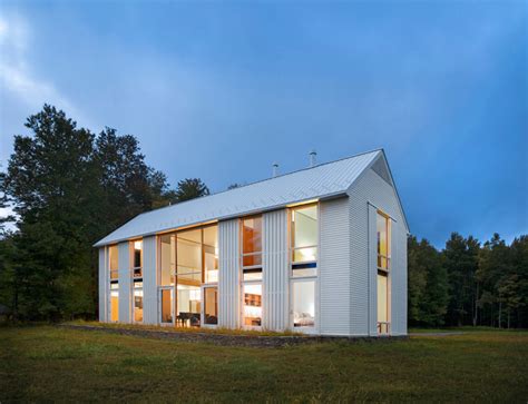 This spacious farmhouse design plan features four bedrooms and four and a half baths. Ten Ideas of Modern Farmhouse Potentially Impress Us ...