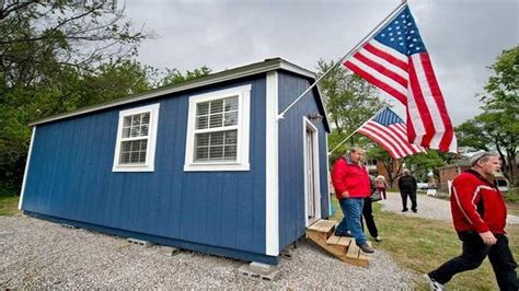 Kansas City Council Raises Funds To Build Tiny House For A Homeless