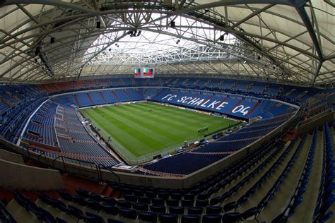 Schalke suffered a disastrous start to the season, becoming only the fifth bundesliga team to go winless in their first 14 fixtures. Veltins- Arena #9ine @Schalke | Schalke, Schalke 04 ...