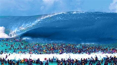 10 Gigantescos Tsunamis Reales Del Mundo Youtube