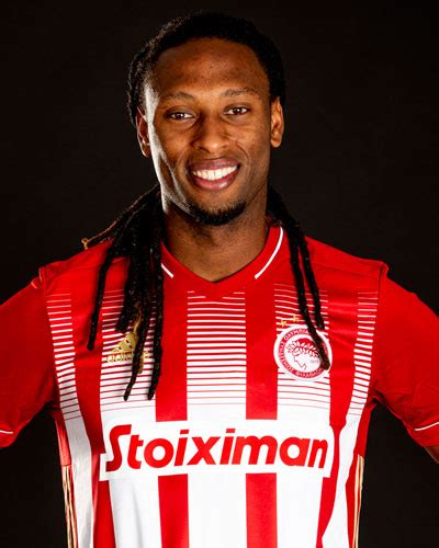 Rúben afonso borges semedo (born 4 april 1994) is a portuguese professional footballer who plays for greek club olympiacos as a central defender or a defensive midfielder. Rúben Semedo