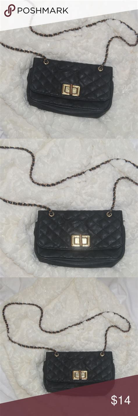Aldo's ladies crossbody handbags come in a variety of colors & styles. ALDO BLACK QUILTED CROSSBODY BAG PURSE | Quilted crossbody ...