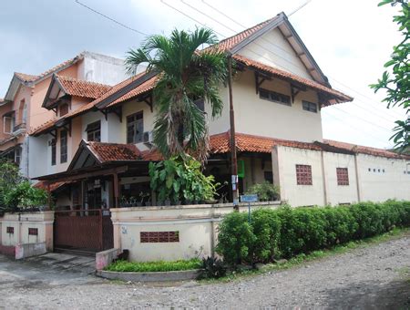 Sementara hutang lama belum lunas ( 349,253 ) tata cara pengecekan sertifikat dan persyaratannya ( 316,598 ) cara mengurus sertifikat dari tanah girik ( 298,117 ) Peluang Usaha Jual Beli Rumah Bekas Omzet Ratusan Juta ...