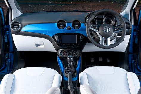Berandaopel adam 2020 interni2020 opel adam. Vauxhall Adam Interior & Infotainment | carwow