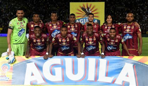 No te pierdas el insólito festejo del arquero con el árbitro. Deportes Tolima 700 millones campeón: Tolima aumenta a 700 ...