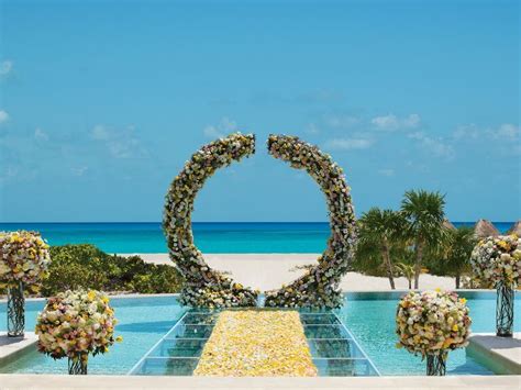 13 Absolutely Stunning Places to Get Married in Mexico | TheKnot.com
