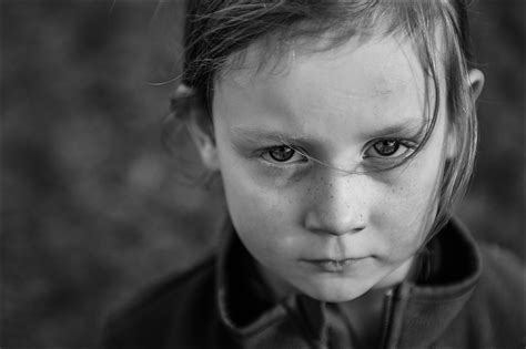 Als blickkontakt bezeichnet man den wechselseitigen blick zweier personen in die augen , wenn dieser von beiden wahrnehmbar ist. ...Blickkontakt... Foto & Bild | kinder, kinder ab 2 ...