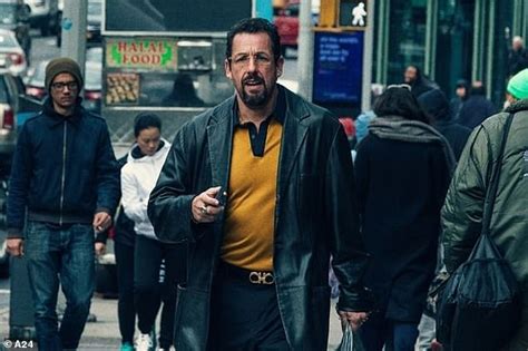 Adam Sandler Had A Near Death Experience While Filming Fight Scene For Uncut Gems Daily Mail