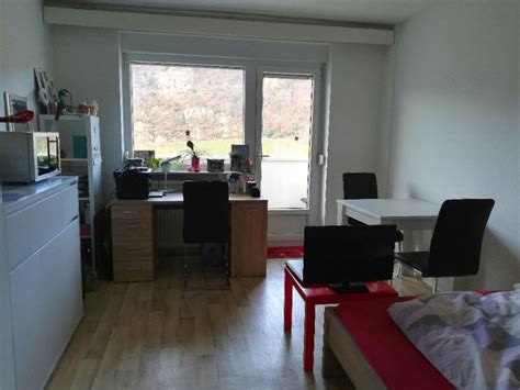 Wir bieten so etwas nirgendwo an, da bei uns alle wohnungen und häuser nur für die vermietung gedacht ist. Schöne 1-Zimmer Wohnung mit Balkon direkt an der Mosel zur ...