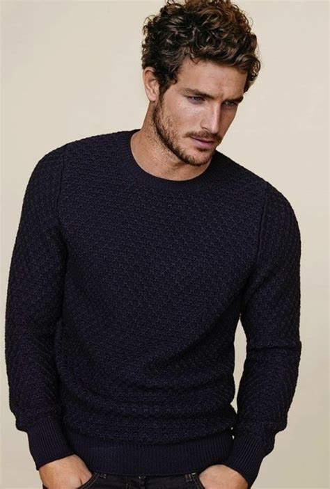 10 idées de coupes de cheveux pour homme tout lisse souhaiterai être bouclé et inversement c'est un cercle vicieux. 63 astuces pour les hommes avec des cheveux frisés.