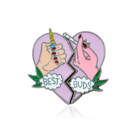 Enameled Pins Brooches Cartoon2 Pz Set A Broken Heart Best Buds