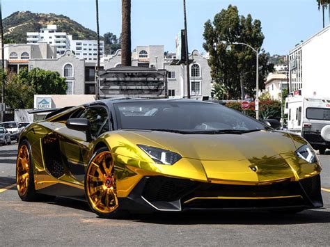 El Asombroso Lamborghini Aventador De Oro De Chris Brown Hms Horas