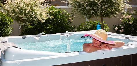 How Big Is A Hot Tub Your Guide To Spa Dimensions Master 46 Off