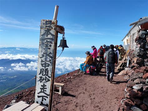 Climbing Mount Fuji By Saki Travel Shizuoka｜local Travel Partners