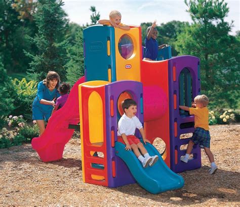 Top 12 Best Outdoor Toys For Toddlers In 2022