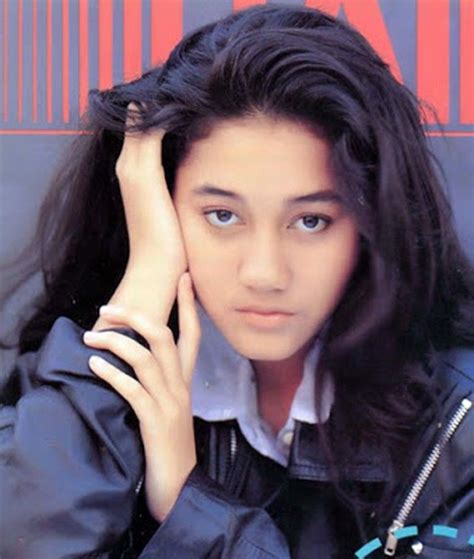 Diposting oleh koleksi foto artis indonesia di 00.51 5 komentar. 6 Gaya Foto Nike Ardila yang Gak Ketinggalan Zaman