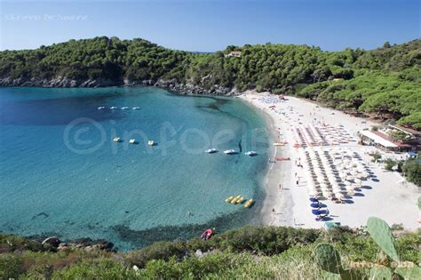 Appartamenti costa del sole a seccheto e fetovaia vicino a marina di campo, sono situati in posizione strategica, in uno dei tratti di costa più belli, suggestivi e rinomati dell'isola d'elba. Spiaggia di Fetovaia all'Isola d'Elba, a Marina di Campo