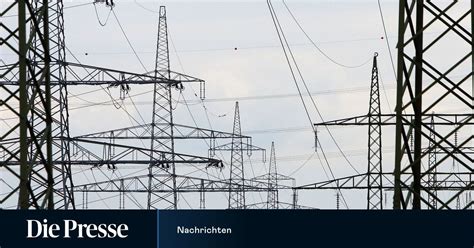 Deutsche Stromnetzbetreiber rechnen mit 20 Mrd Euro mehr für Ausbau