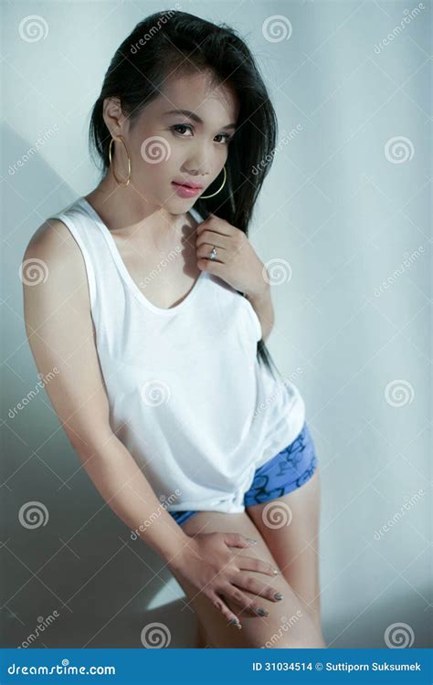 Fille Sexy Asiatique Photo Stock Image Du Chinois Assez 31034514