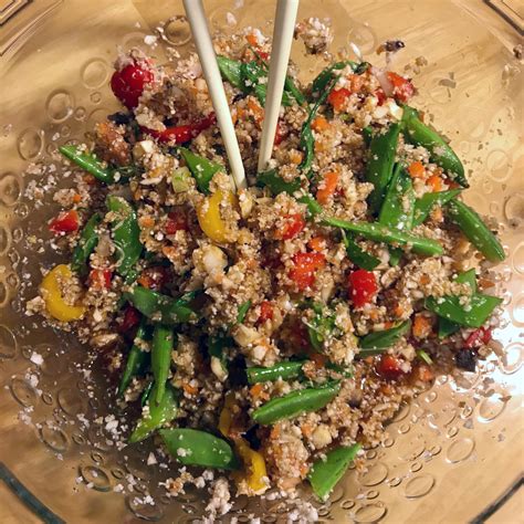 Serve it up, top with more sriracha and green onions, and live your best life. Delicious Raw Vegan Cauliflower Rice Stir Fry - Nile Livingston