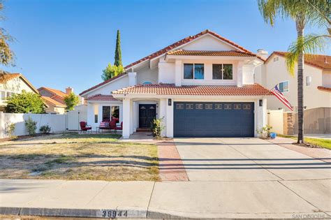 39944 Chippewa Cir, Murrieta, CA 92562 - MLS 220027660 - Coldwell Banker