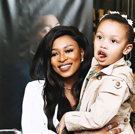 Dj zinhle sat down with enhle mbali on her new touch hd show sincerely yours and spoke about their experience with cheating and dealing with it in the public eye. DJ Zinhle Wiki, Husband, Boyfriend, Age, Height, Family ...