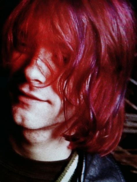 Though as a child his hair was a very light blonde. Kurt Cobain red hair | Kurt cobain, Cabelo, Ideias de cabelo