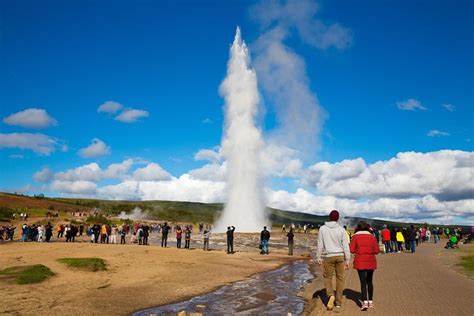 Golden Circle Classic Day Tour From Reykjavik With Live Guide And Touch